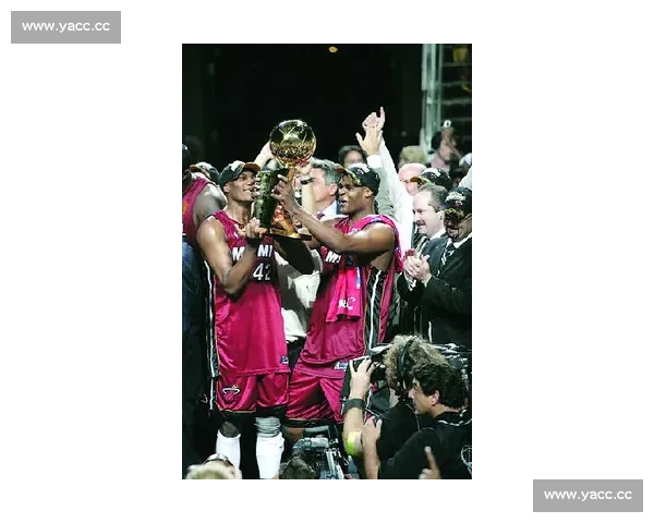 2026年NBA赛季最新动态解析：球员交易、战术创新与总冠军争夺战分析